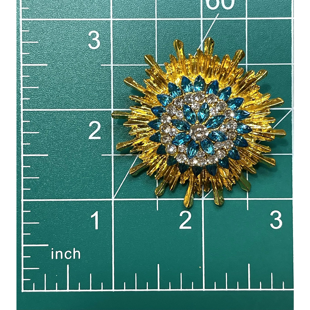 Sunburst Flower Brooch Pin Blue Glass Rhinestone Clear Stones Gold Toned - Picture 3 of 3